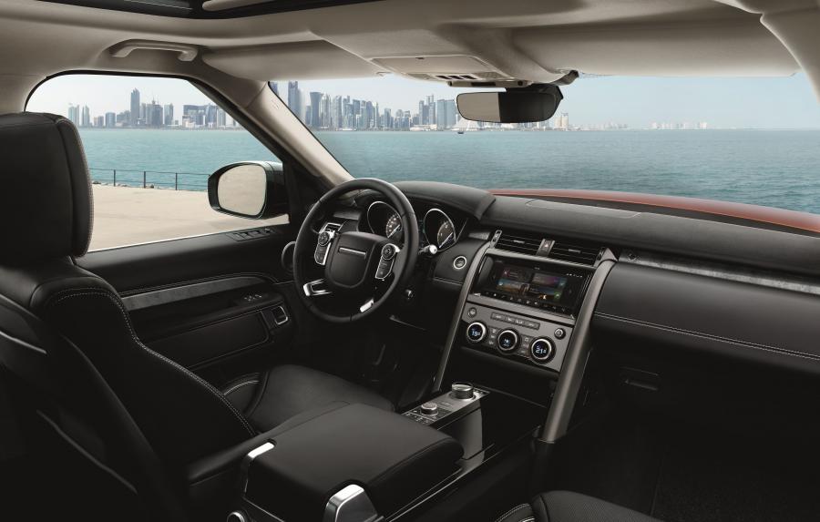 Интерьер Land Rover Discovery HSE 2017 года  (фото 59 из 96)